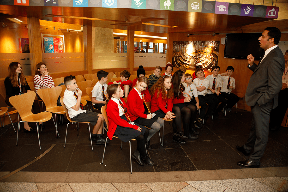 Anas Sarwar MSP speaks to schoolchildren in the Education Centre 